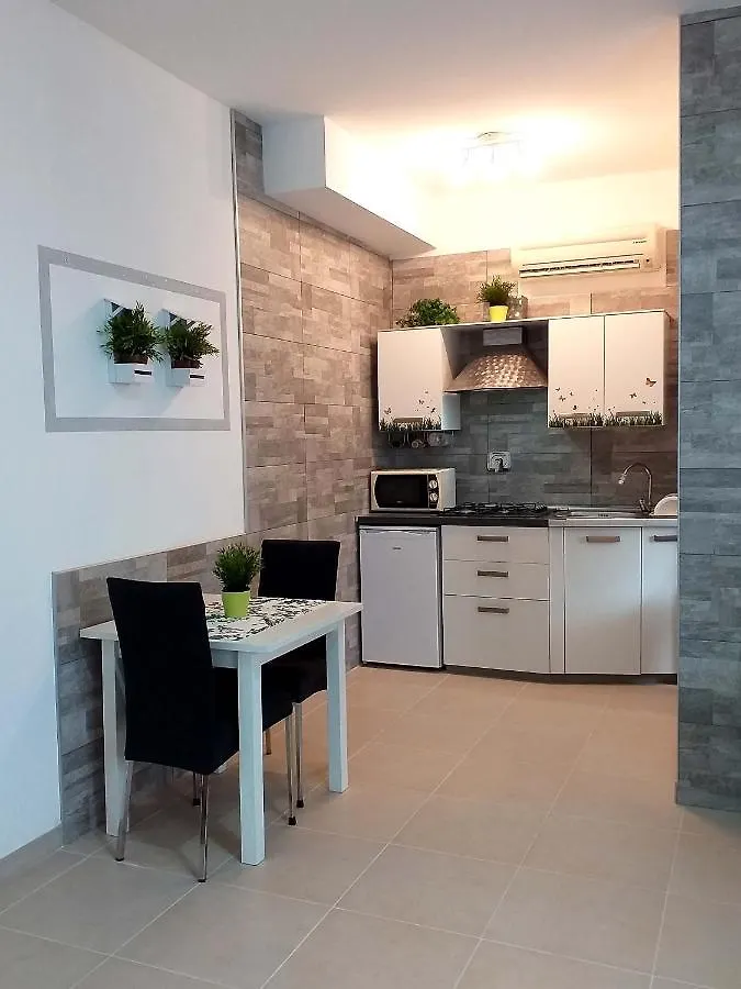 Peace Plenty 2 - A Few Minutes From The Sea Apartment San Martino  Italy